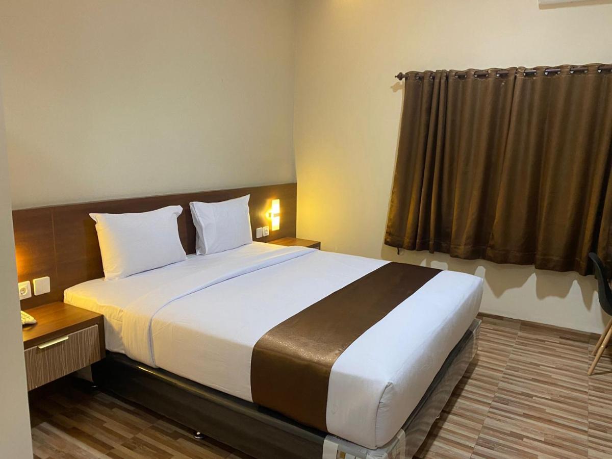 T Hotel Kualanamu Lubukpakam Eksteriør bilde